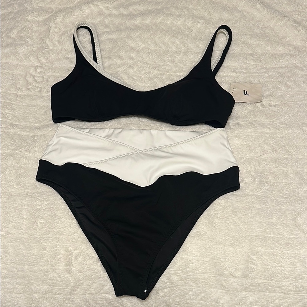 Black and White Women's Swimwear Set